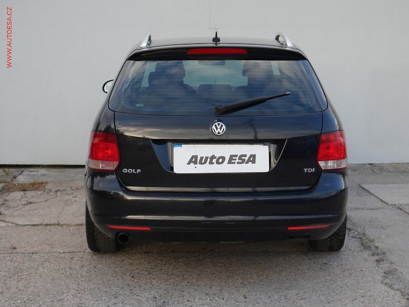 Volkswagen Golf (2010) 1.6 TDi, ČR, autoAC, temp - fotka 5 z 18