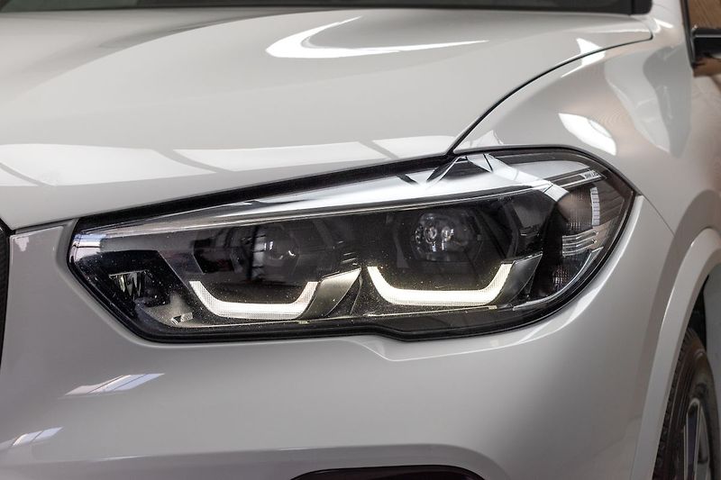 BMW X5 xDrive30d ///MSPORT*TAŽNÉ*ČR* - fotka 45 z 55