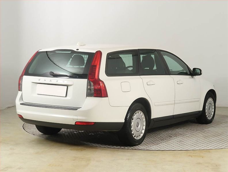 Volvo V50 (2008) 1.8 i, Klima, jezdí skvěle - fotka 5 z 14