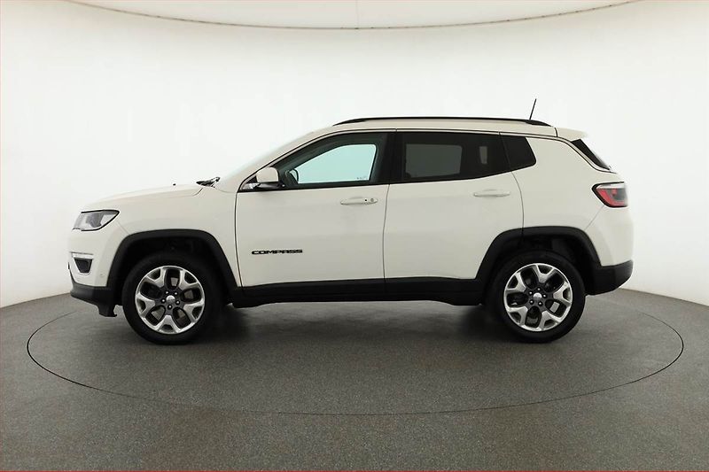 Jeep Compass (2020) 2.0 MultiJet, 4X4, Automat - fotka 3 z 17