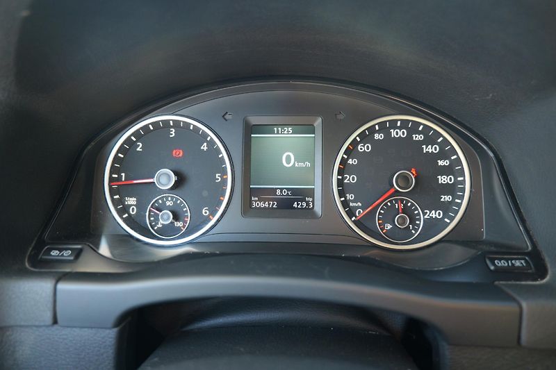 Volkswagen Tiguan TDI 4MOTION Bi-Xenon Alcantara - fotka 20 z 31