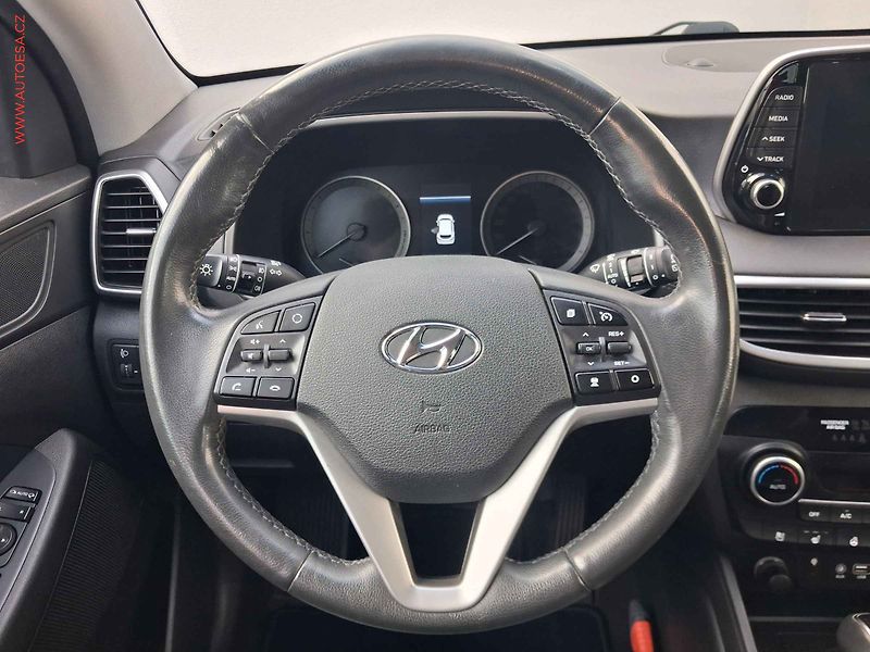Hyundai Tucson (2019) 1.6 T-GDi 4x4, Premium, AT - fotka 11 z 21