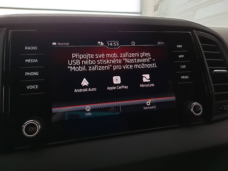 Škoda Karoq (2021) Sportline 2.0 TDI (110kW/150k) - fotka 19 z 26
