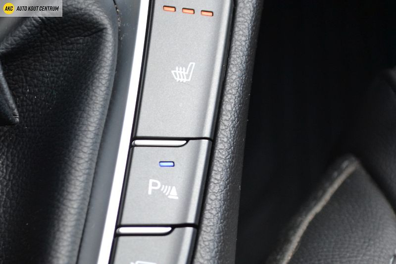 Hyundai i30 FASTBACK 1,5 T-GDI MT STYLE - fotka 28 z 62