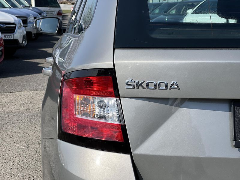 Škoda Fabia 1.0MPi 55kw KLIMA ALU PŮVOD ČR - fotka 34 z 35
