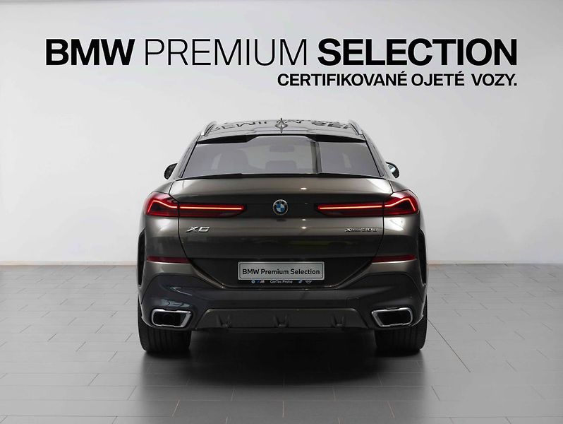 BMW X6 xDrive30d - fotka 4 z 24