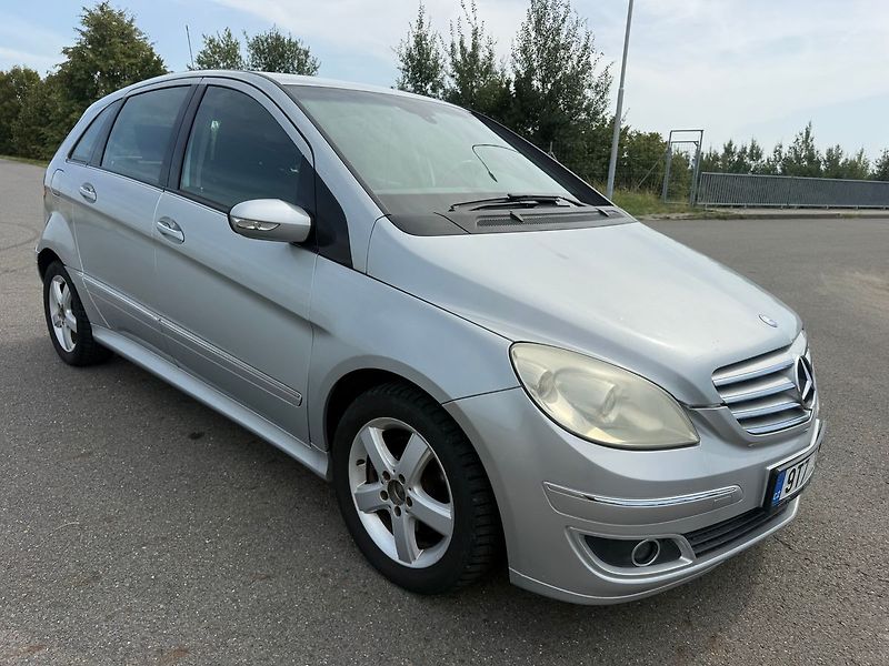 Mercedes-Benz Třídy B - fotka 7 z 16