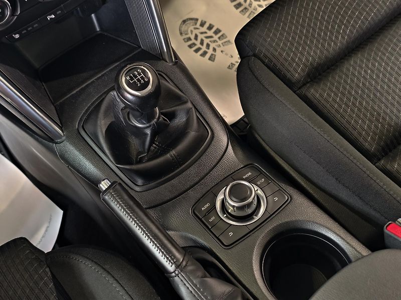 Mazda CX-5 2.0 i 121kW VÝHŘEVY, PDC, TEMP - fotka 14 z 24