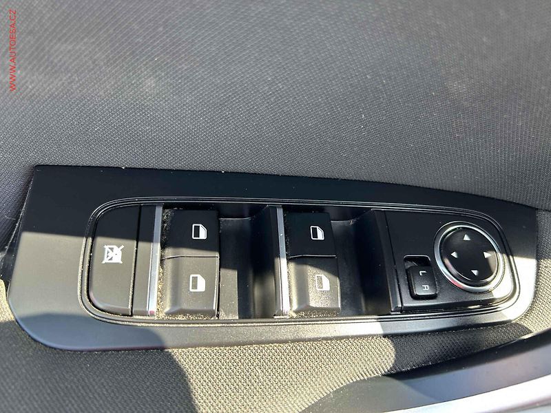 Kia Ceed (2018) 1.4 CVVT, ČR, AC, temp - fotka 11 z 17
