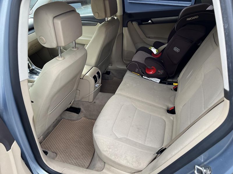 Volkswagen Passat 2.0 TDi 103 kW DSG BIXENON - fotka 8 z 19
