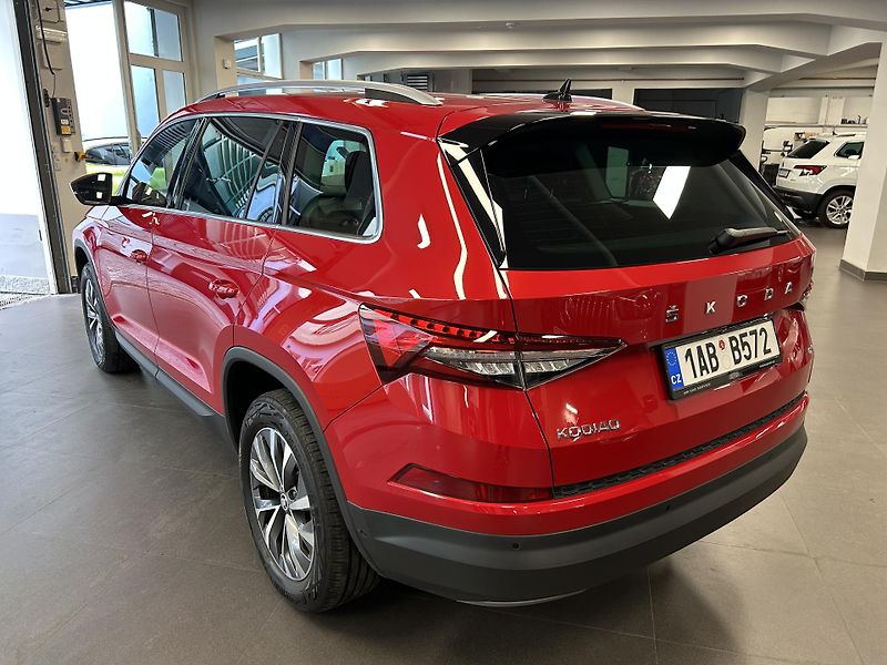 Škoda Kodiaq (2023) 2.0TDi DSG Style Exclusive 4x4 - fotka 3 z 43