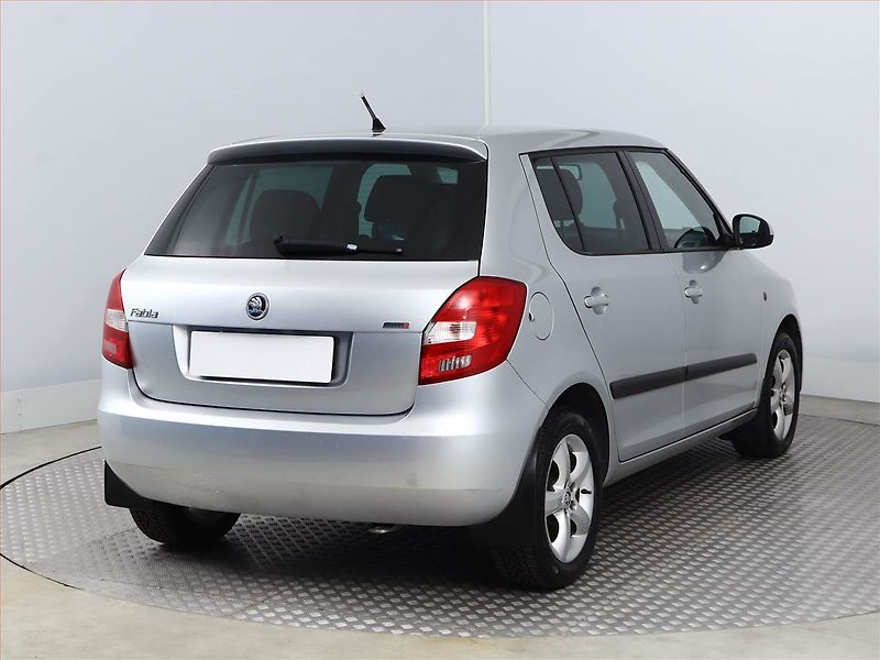 Škoda Fabia (2008) 1.2 12V, po STK, jezdí výborně - fotka 5 z 14