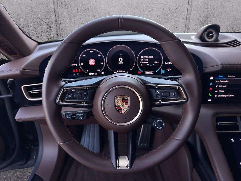 Porsche Taycan 4S Sport Turismo Chrono Pano - fotka 13 z 18