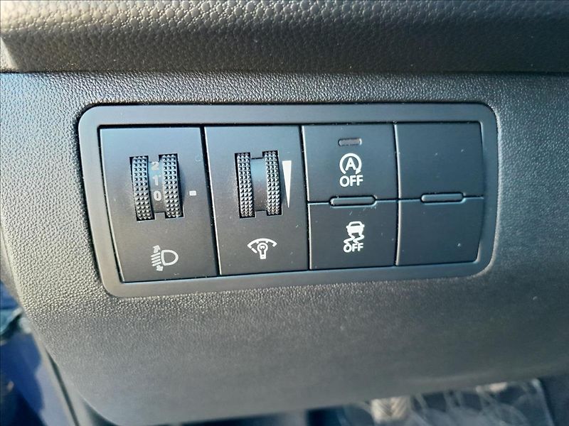 Hyundai ix20 1,6i 91kW 38 000km - fotka 41 z 54