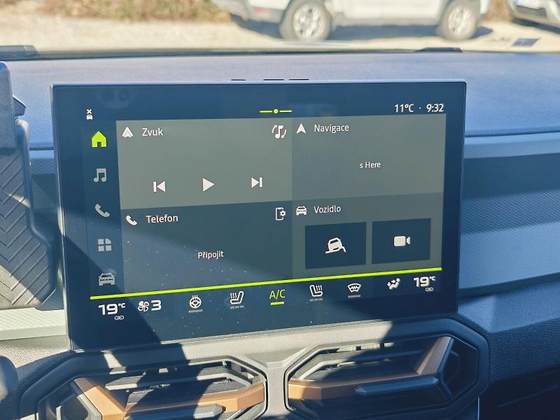 Dacia Bigster (2025) 1,2 mild hybrid-G 140 Extreme - fotka 19 z 27