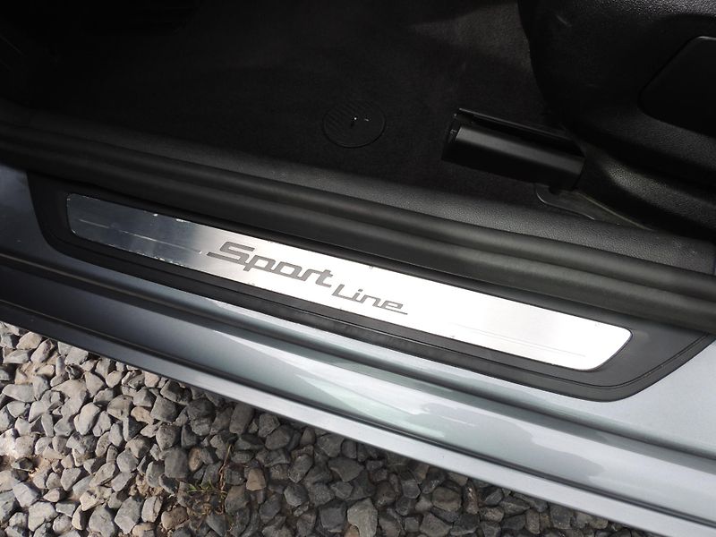 BMW Řada 5 (2017) 520D,Sportline.1.maj,Koup.ČR, - fotka 20 z 44