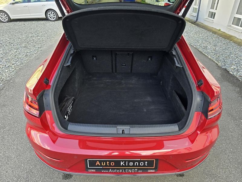 Volkswagen Arteon R-LINE 200kW KŮŽE NAVI KAMERA - fotka 45 z 49
