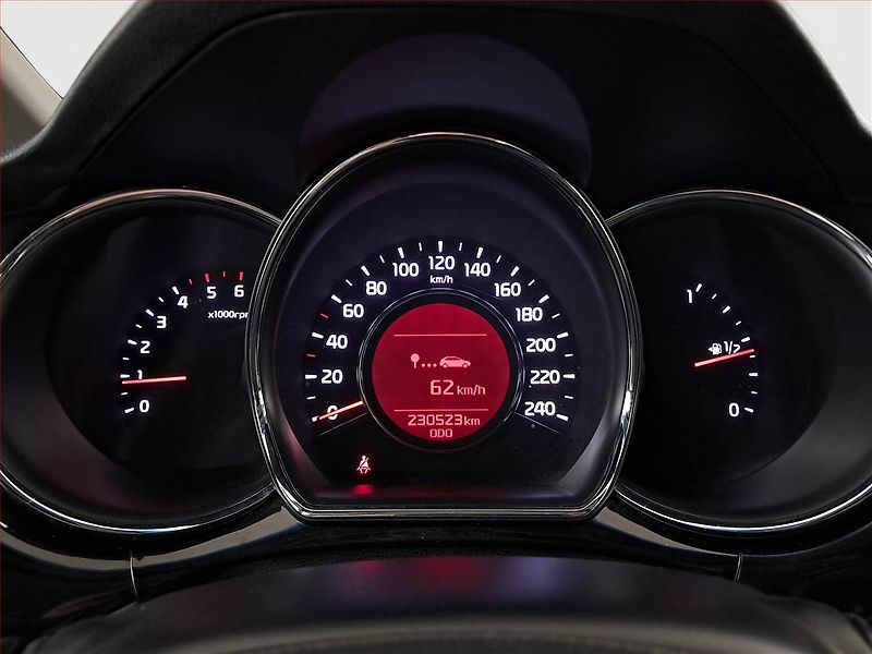 Kia Ceed (2014) 1.6 CRDi, ČR,1.maj, Tempomat - fotka 11 z 17