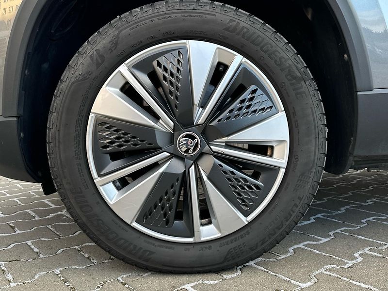 Škoda Karoq 2,0TDi 110kW BUSINESS - fotka 10 z 25