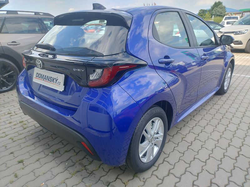 Toyota Yaris (2026) 1.5 HEV Comfort Fleet - fotka 4 z 10