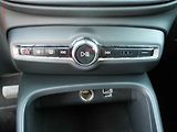 Volvo XC40 (2021) 1.5T, 1.maj,ČR, Momentum, AT - náhled 16