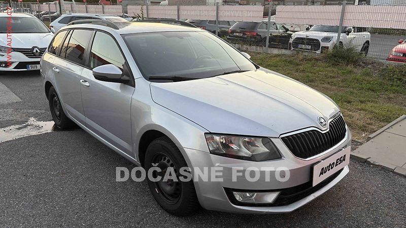 Škoda Octavia (2013) 1.6TDi, ČR - fotka 1 z 3