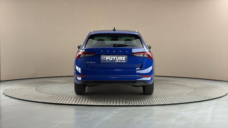 Škoda Octavia 2.0 TDI DSG Style Combi - fotka 5 z 26