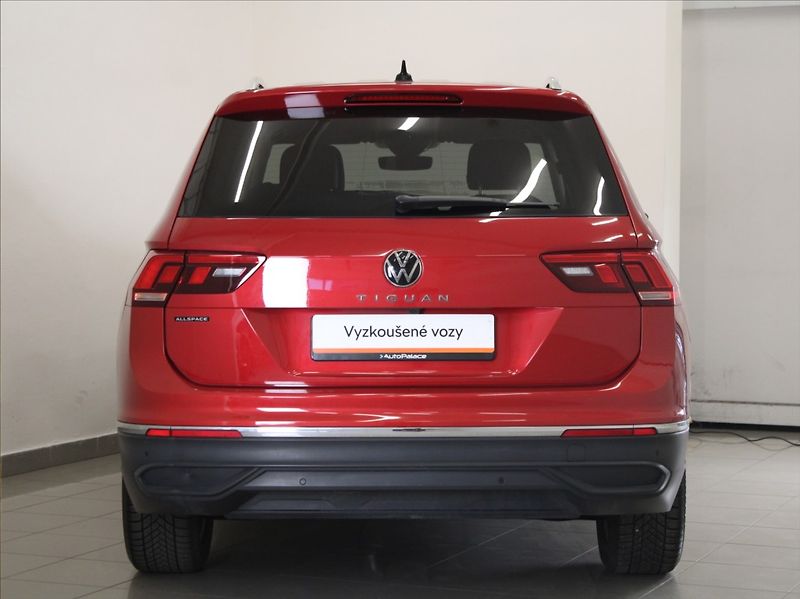 Volkswagen Tiguan Allspace 1,5 TSi 110kW DSG Life 1.maj. - fotka 4 z 23