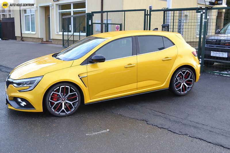 Renault Mégane R.S. TROPHY 1.8TCE 300 EDC - fotka 3 z 67