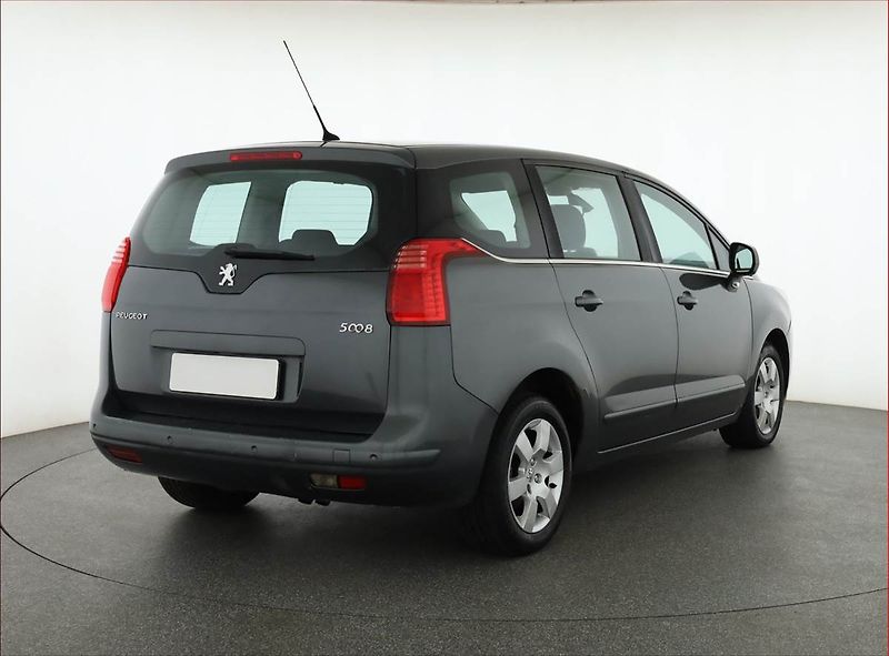 Peugeot 5008 (2011) 2.0 HDI, Serv.kniha, po STK - fotka 5 z 13