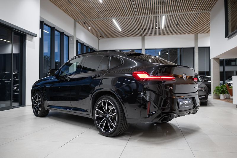 BMW X4 (2023) M40D 4x4 LASER NEZAVISLÉ TAŽNÉ - fotka 7 z 42