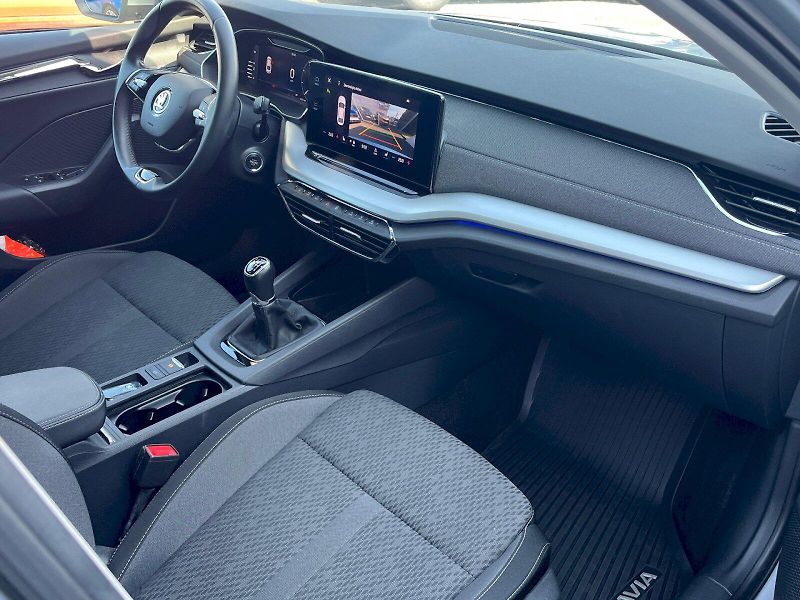 Škoda Octavia (2023) 1.5 TSI 110kW Style - fotka 14 z 27
