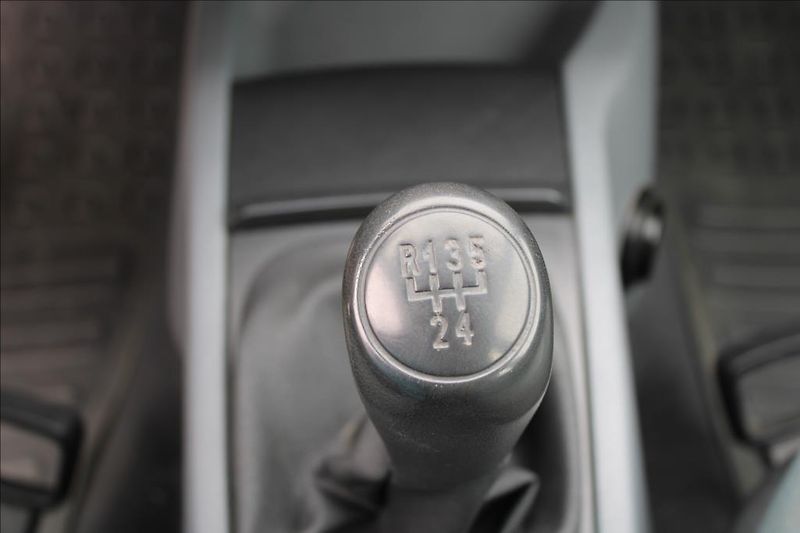 Škoda Fabia 1,4 i 16V  STK 9/2028, KLIMA - fotka 17 z 20