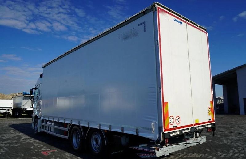 Volvo FH (2019) 500 6x2 shrnovačka EURO 6 - fotka 3 z 21