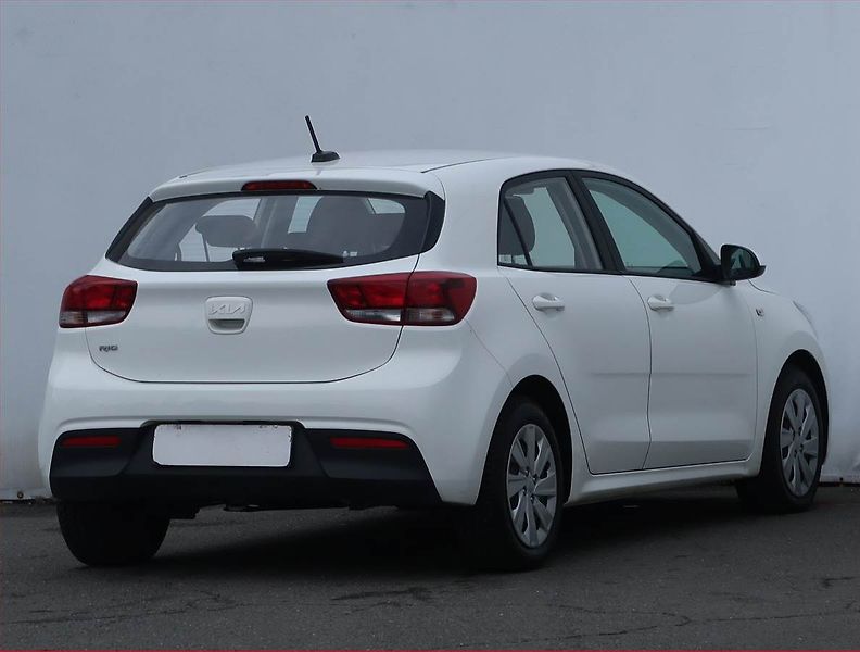 Kia Rio (2022) 1.2 DPI, Serv.kniha - fotka 5 z 17