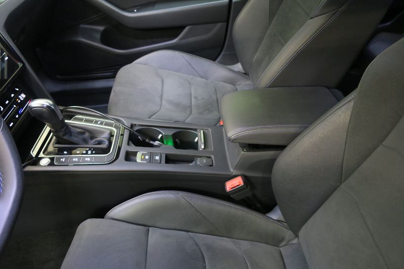 Volkswagen Arteon Shooting Brake (2021) 2.0 TSI 235kW BMT 4MOT DSG R - fotka 40 z 50