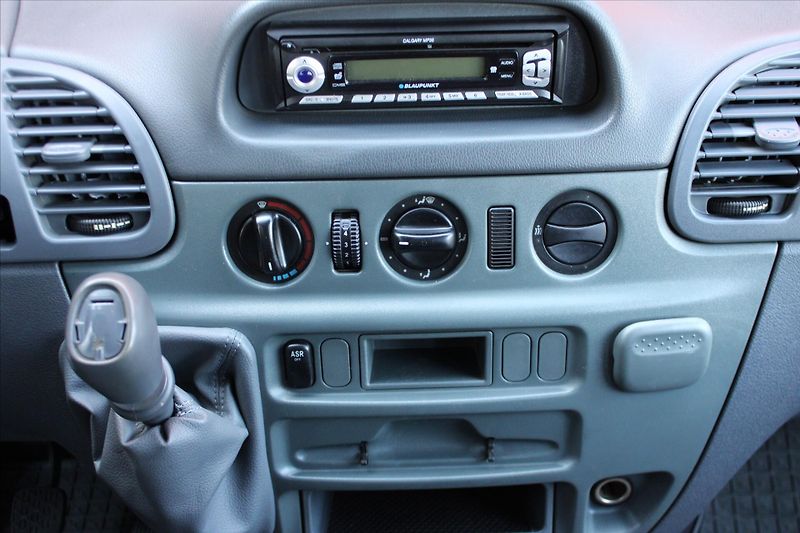Mercedes-Benz Sprinter 208 CDi 9Míst/Tažné - fotka 12 z 17