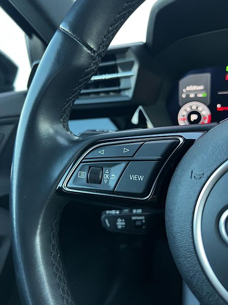Audi A3 35TFSI 110kW Aut S-Line DPH TZ - fotka 9 z 23