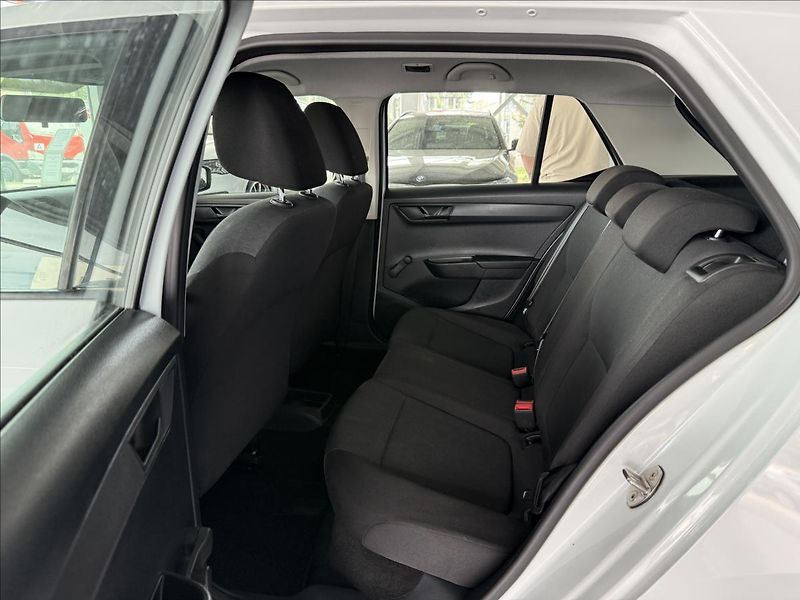 Škoda Fabia 1,2   TSI,SERVISKA,1.MAJ,Red&G - fotka 22 z 26
