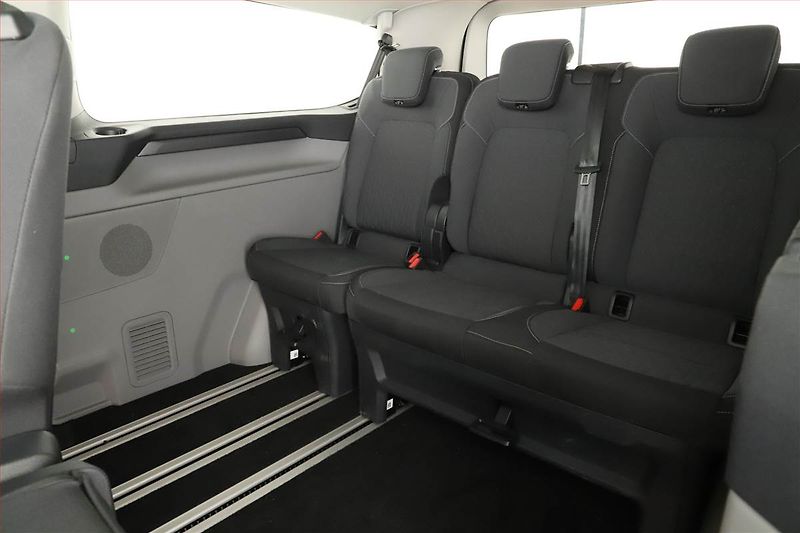 Ford Tourneo Custom (2025) 2.0 EcoBlue, TITANIUM - fotka 11 z 20