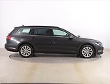 Volkswagen Passat (2018) 2.0 TDI, Automat, Navi - náhled 6