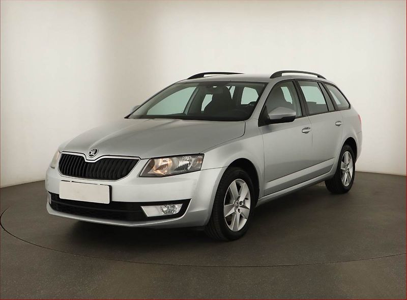 Škoda Octavia (2016) Style 2.0 TDI, Serv.kniha - fotka 2 z 13