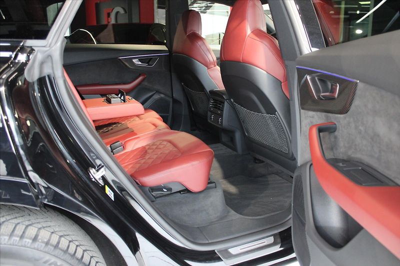 Audi SQ8 V8 320 kW quattro ACC/B&O/Matr - fotka 26 z 30