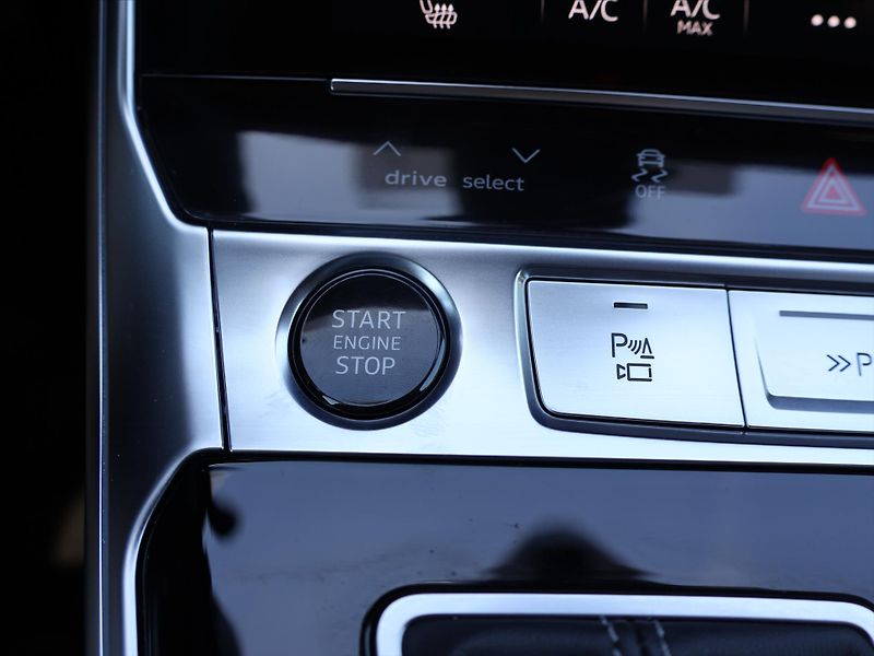 Audi A6 Avant 2,0 40 TDI Quattro S-Lin - fotka 28 z 41