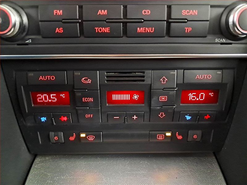 Audi A4 (2007) 2.0 TDI, nová STK - fotka 15 z 17