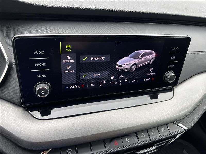 Škoda Octavia 2,0 TDI Ambition 85kW - fotka 40 z 43