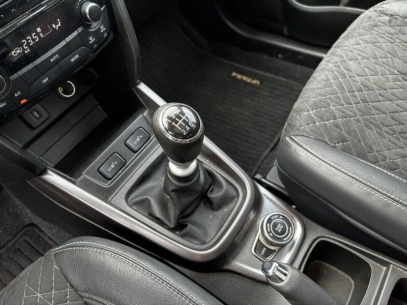 Suzuki Vitara 4x4 Elegance 1,4 BoosterJet - fotka 14 z 14