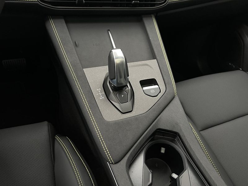 Lynk & Co 01 (2026) MORE PHEV AUT CZ 1.maj - fotka 30 z 55