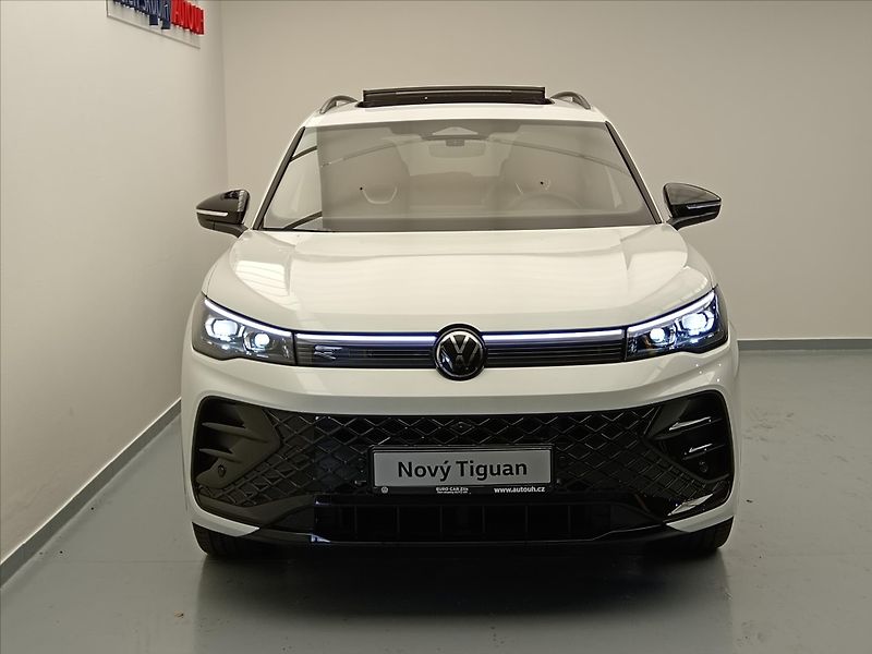 Volkswagen Tiguan 1,5 RLine People 200kW eHybrid - fotka 2 z 20