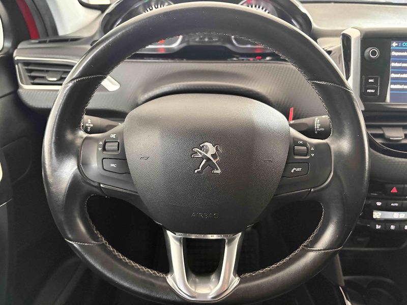 Peugeot 2008 (2018) Allure 1.2 PureTech 130 MAN6 - fotka 4 z 20